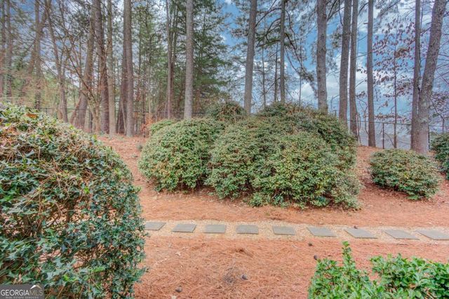 5618 Woodmont Boulevard, Peachtree Corners, GA 30092