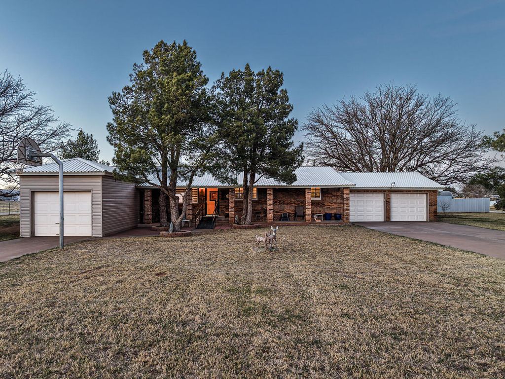 2544 County Road 7670, Lubbock, TX 79423