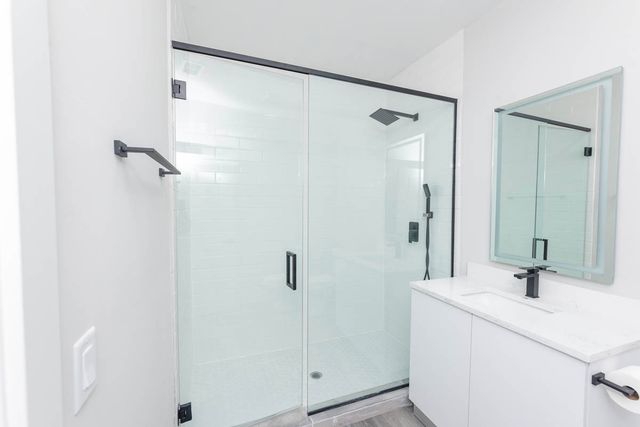 2000 W 22nd Place 1E, Chicago, IL 60608