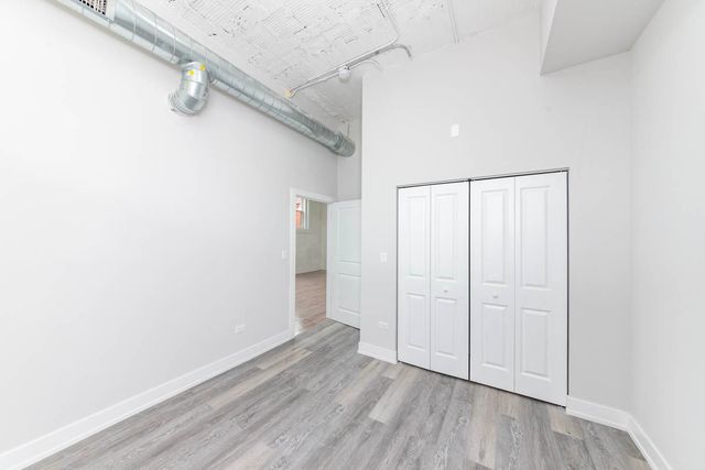 2000 W 22nd Place 1E, Chicago, IL 60608