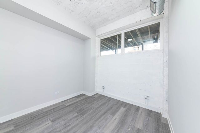 2000 W 22nd Place 1E, Chicago, IL 60608