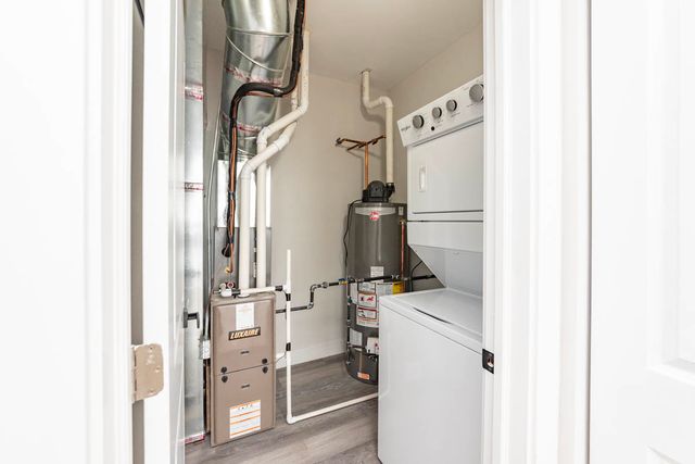 2000 W 22nd Place 1E, Chicago, IL 60608