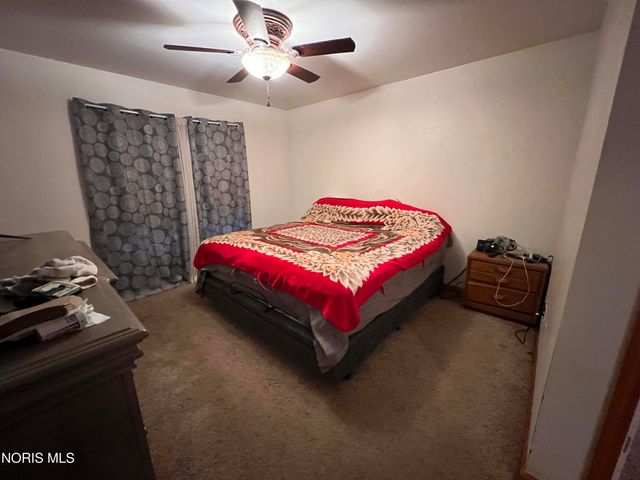 2223 Vaness Drive, Toledo, OH 43615