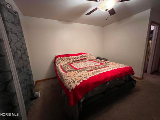 2223 Vaness Drive, Toledo, OH 43615