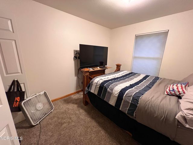 2223 Vaness Drive, Toledo, OH 43615