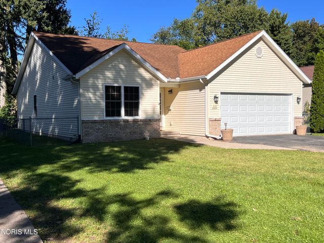 2223 Vaness Drive, Toledo, OH 43615