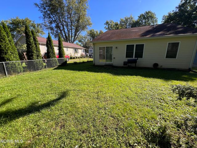 2223 Vaness Drive, Toledo, OH 43615