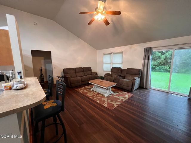 2223 Vaness Drive, Toledo, OH 43615