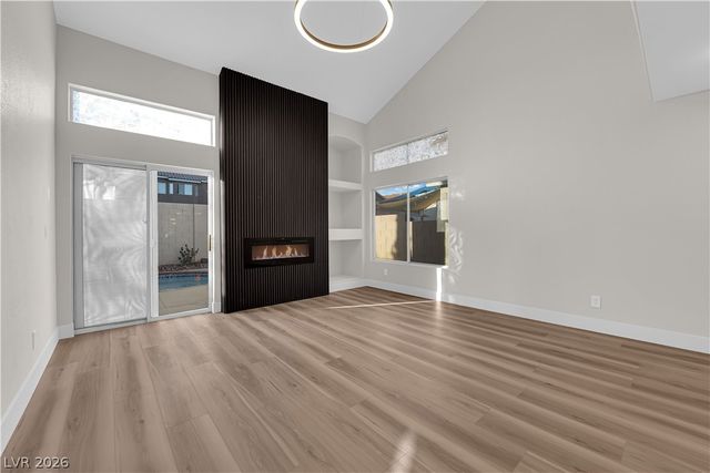 949 Single Tree Drive, Las Vegas, NV 89123