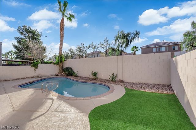 949 Single Tree Drive, Las Vegas, NV 89123