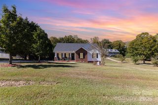 6032 Castle Pines Drive, Rock Hill, SC 29730