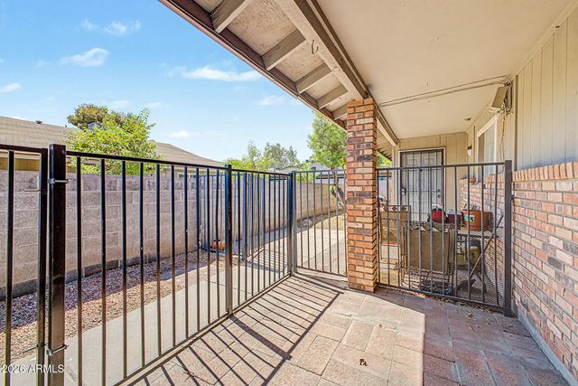 2931 E Beck Lane 4, Phoenix, AZ 85032