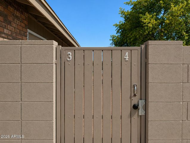 2931 E Beck Lane 4, Phoenix, AZ 85032