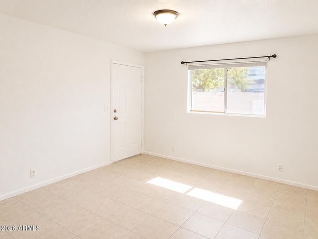 2931 E Beck Lane 4, Phoenix, AZ 85032