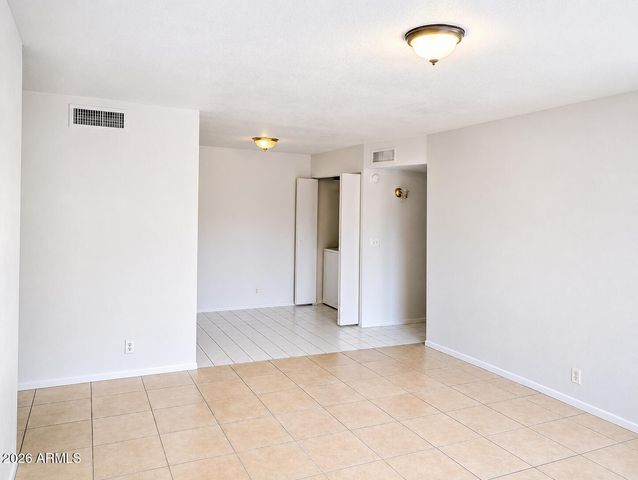 2931 E Beck Lane 4, Phoenix, AZ 85032