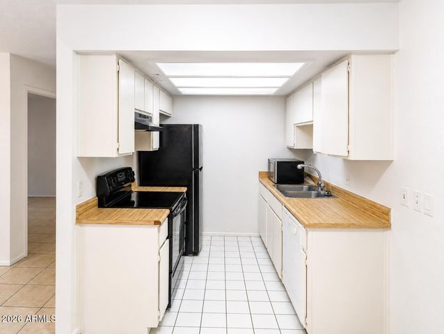2931 E Beck Lane 4, Phoenix, AZ 85032