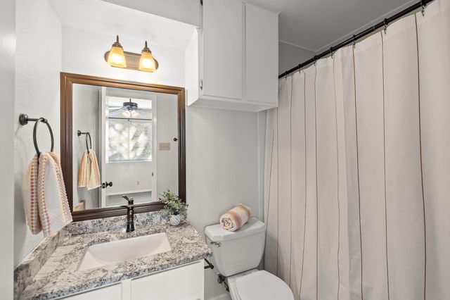 9807 Hundred Oaks CIR B, Austin, TX 78750