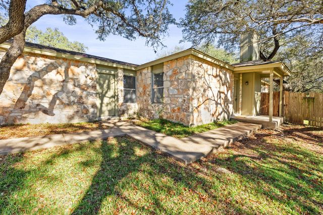 9807 Hundred Oaks CIR B, Austin, TX 78750