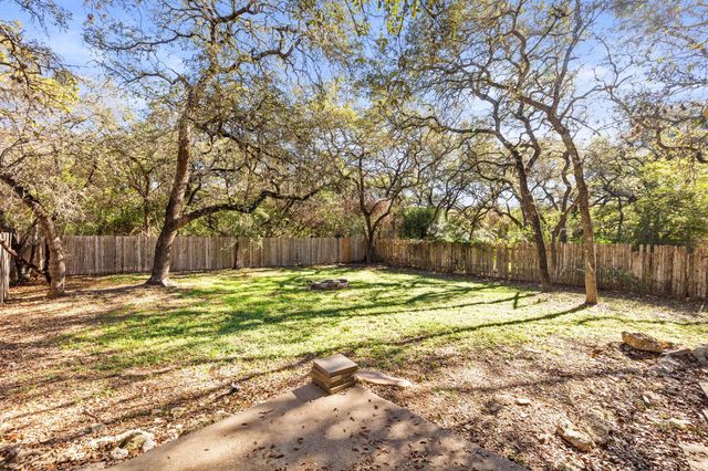 9807 Hundred Oaks CIR B, Austin, TX 78750