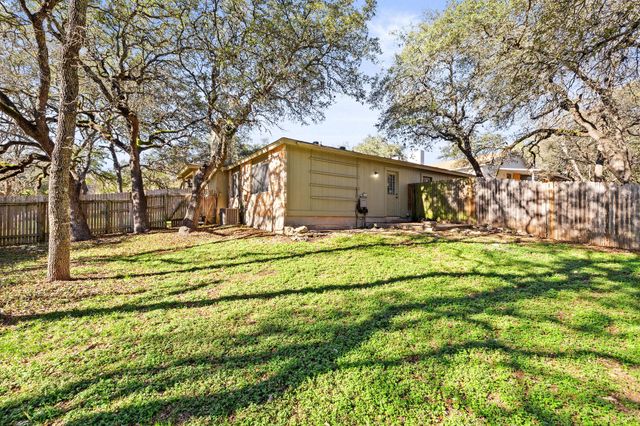 9807 Hundred Oaks CIR B, Austin, TX 78750
