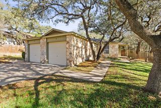 9807 Hundred Oaks CIR B, Austin, TX 78750