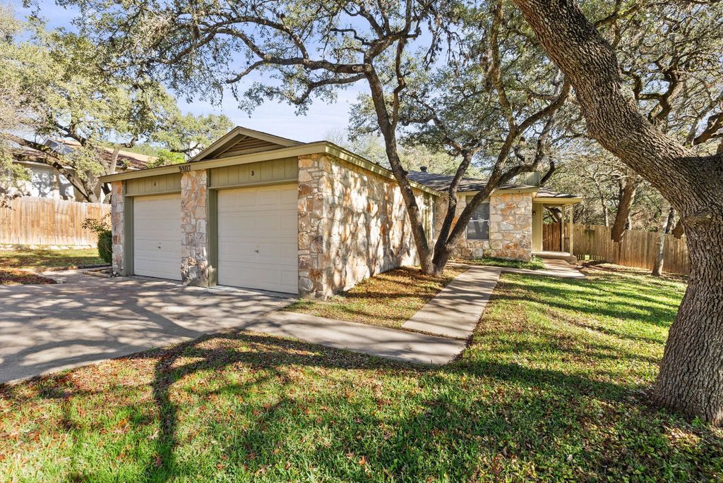 9807 Hundred Oaks CIR B, Austin, TX 78750