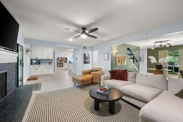 12324 Coolmeadow Lane, Dallas, TX 75218