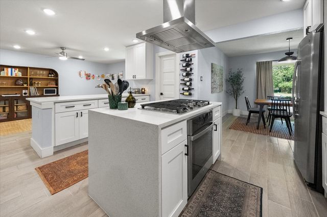 12324 Coolmeadow Lane, Dallas, TX 75218