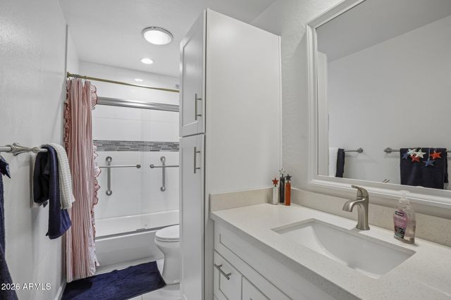 717 E TUCKEY Lane, Phoenix, AZ 85014