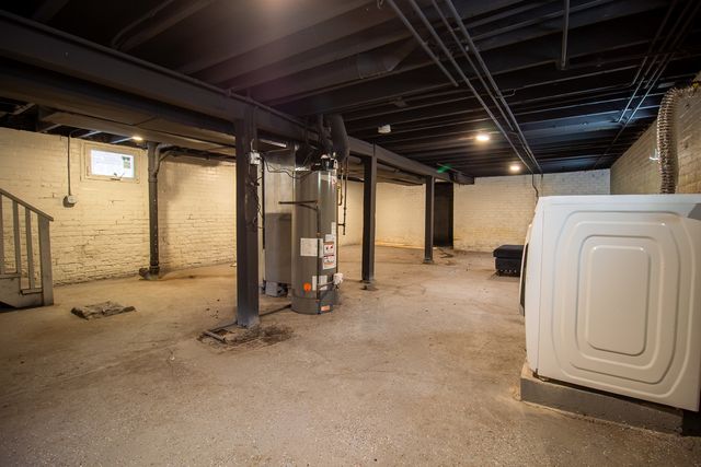 678 Douglas Avenue, Calumet City, IL 60409