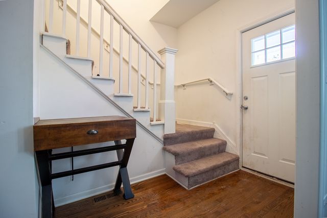 678 Douglas Avenue, Calumet City, IL 60409