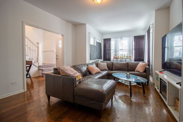 678 Douglas Avenue, Calumet City, IL 60409