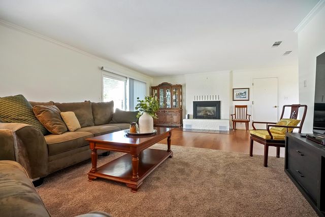 9985-9999 N Shelton Rd, Linden, CA 95236