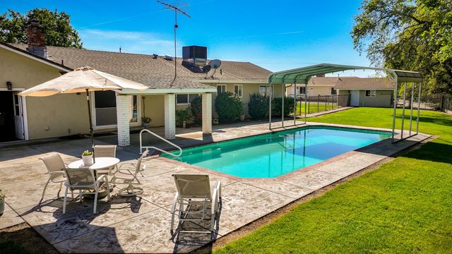 9985-9999 N Shelton Rd, Linden, CA 95236