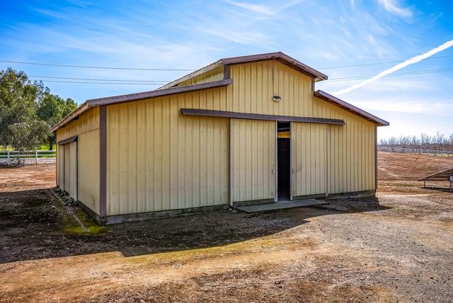 9985-9999 N Shelton Rd, Linden, CA 95236
