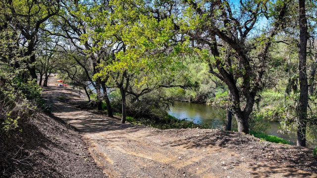 9985-9999 N Shelton Rd, Linden, CA 95236