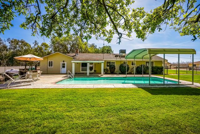 9985-9999 N Shelton Rd, Linden, CA 95236