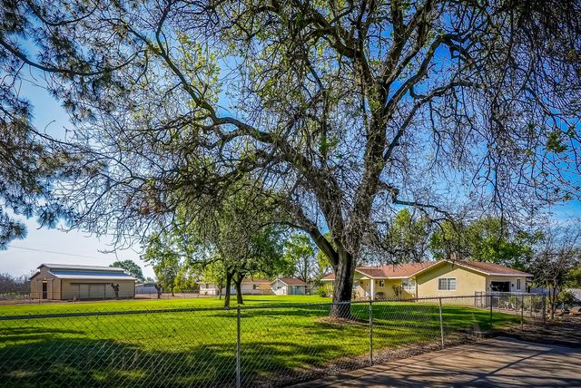 9985-9999 N Shelton Rd, Linden, CA 95236