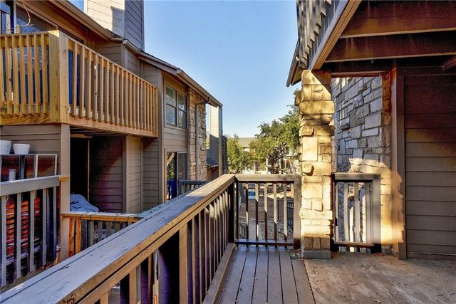 3627 Menchaca RD 215, Austin, TX 78704
