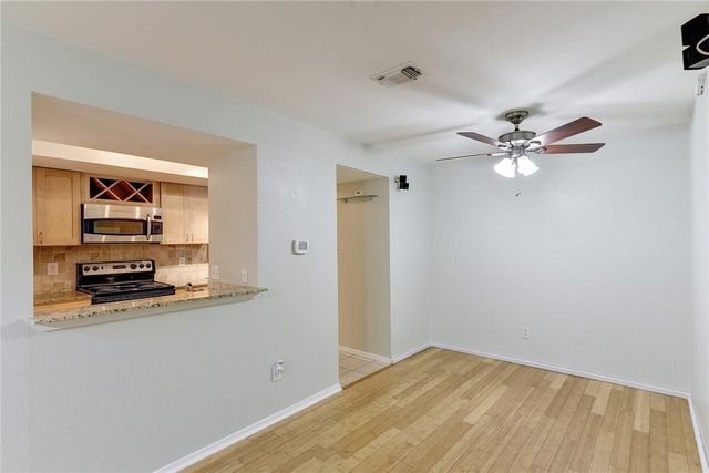 3627 Menchaca RD 215, Austin, TX 78704