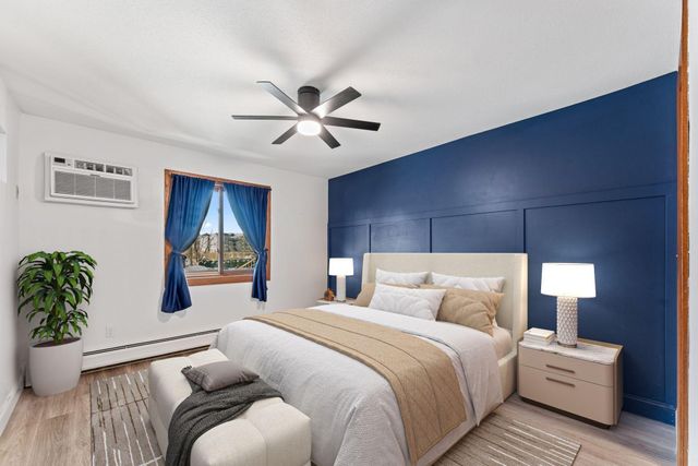 2700 Oxford Street N 101, Roseville, MN 55113