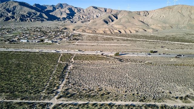 5 Pearl Harbor Memorial Highway, Whitewater, CA 92282