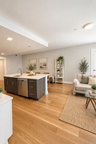 98 Prescott St 3b, Boston, MA 02128