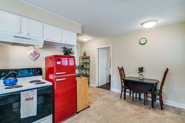 221 Pine Drive, Southlake, TX 76092