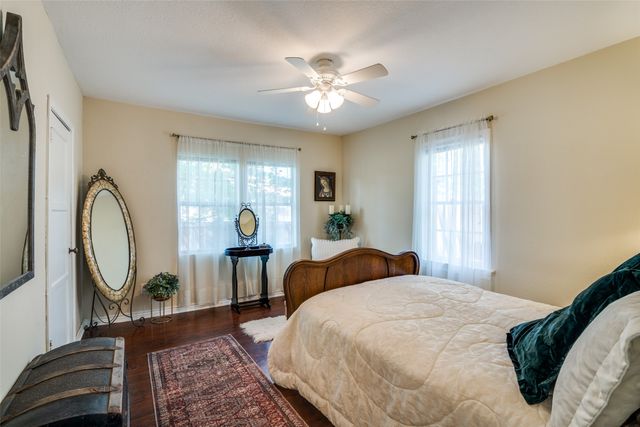 221 Pine Drive, Southlake, TX 76092