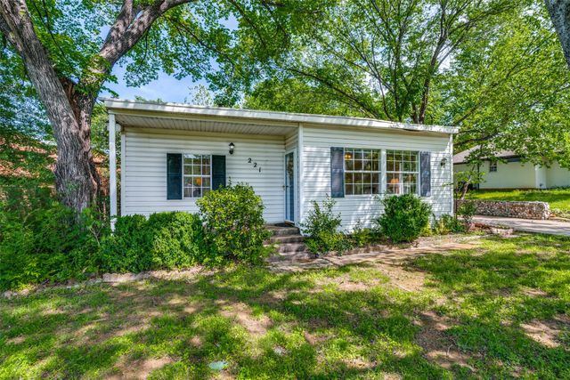 221 Pine Drive, Southlake, TX 76092