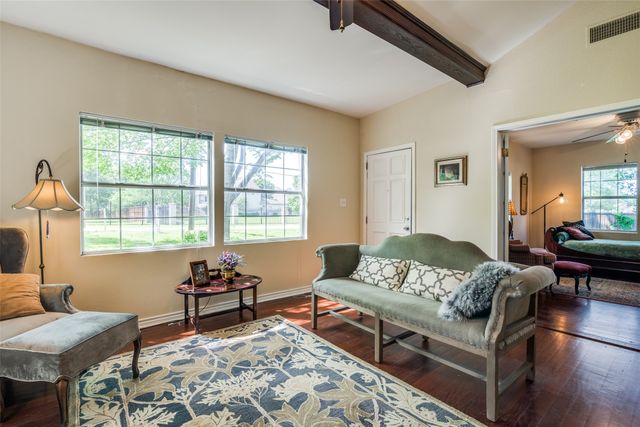 221 Pine Drive, Southlake, TX 76092
