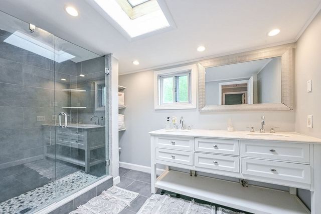 31 Emery St, Holbrook, MA 02343