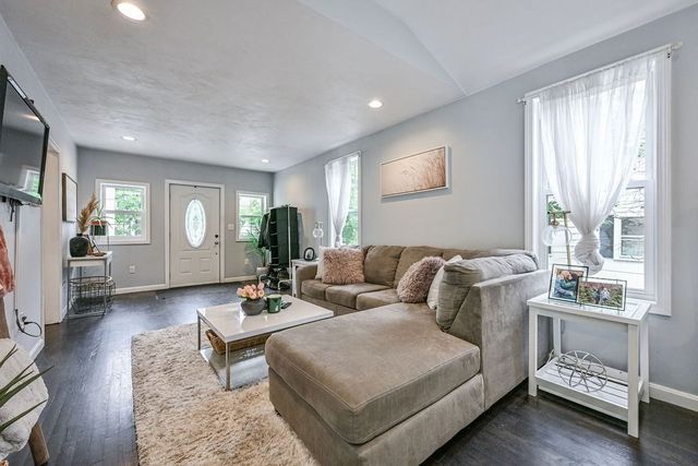 31 Emery St, Holbrook, MA 02343