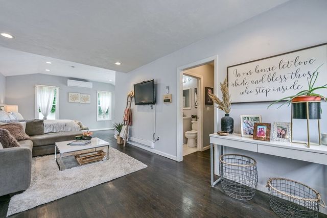 31 Emery St, Holbrook, MA 02343